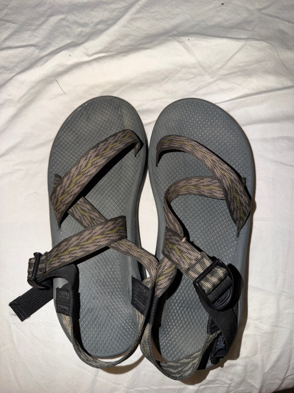 Chaco Gray Footbed Size 11